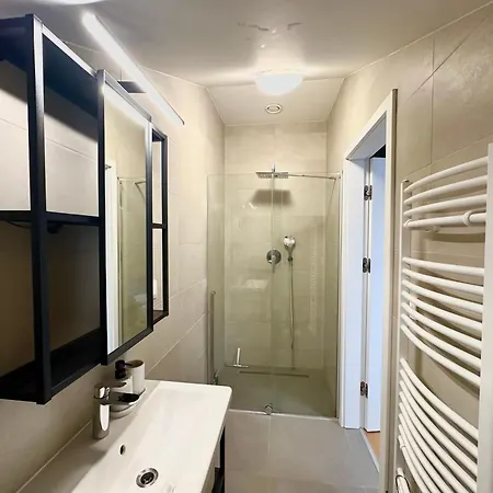 公寓 Modern Two-storey With Terrace *