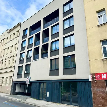Modern Two-storey With Terrace 公寓 *